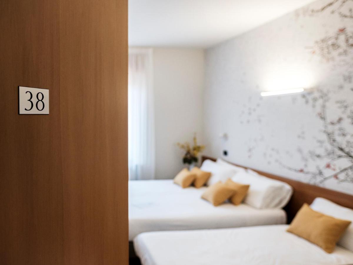 Hotel Lory Forli Exterior photo